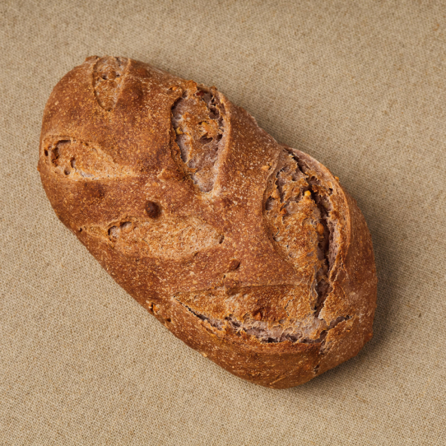 Paine cu Nuca si Faina Integrala (420 gr)
