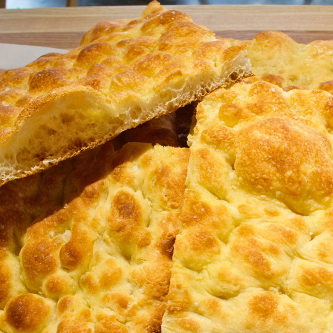Focaccia (Pret per 100 Gr)