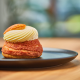 Choux cu Cocos si Capsuni (100 gr)